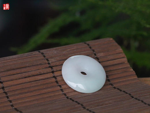 天然翡翠平安扣吊坠 配精美挂绳 商品图0