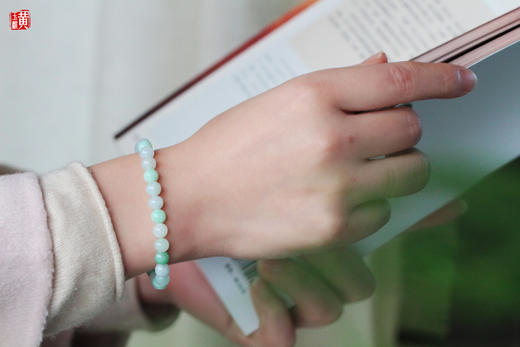 [ 福禧圆满 ]  天然翡翠手串 | 浑然天成的灵秀之气 商品图5