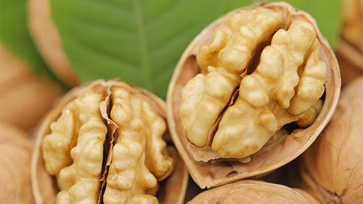 【严选】浙疆果阿克苏185纸皮核桃礼盒草本味1.26kg限量款（厂家直发） 商品图4