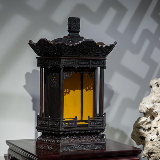 清 红木须弥座毗卢顶五福捧寿六角佛龛 商品图1