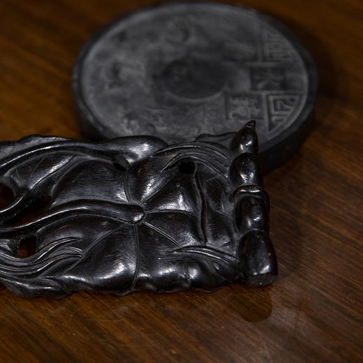 清 紫檀木透雕荷叶纹墨床 商品图3