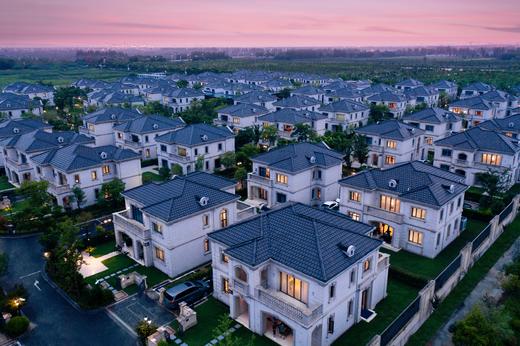 ★独栋别墅★￥3688起/2晚连住【上海崇明由由世御别墅酒店】坐拥东上海日出美景，玩转东滩湿地，世茂喜达旗下4卧别墅包栋入住，可选单晚含下午茶/烧烤/烤全羊套餐~有效期至2025年12月31日 商品图0