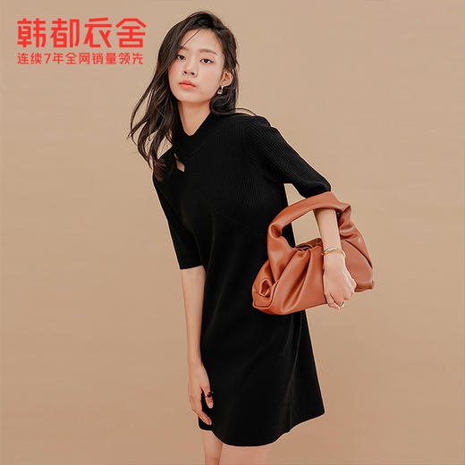韩都衣舍2021春新款法式小众收腰小黑裙设计感打底连衣裙女PV9734 商品图0