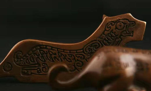 陵错铜虎符镇纸 商品图2