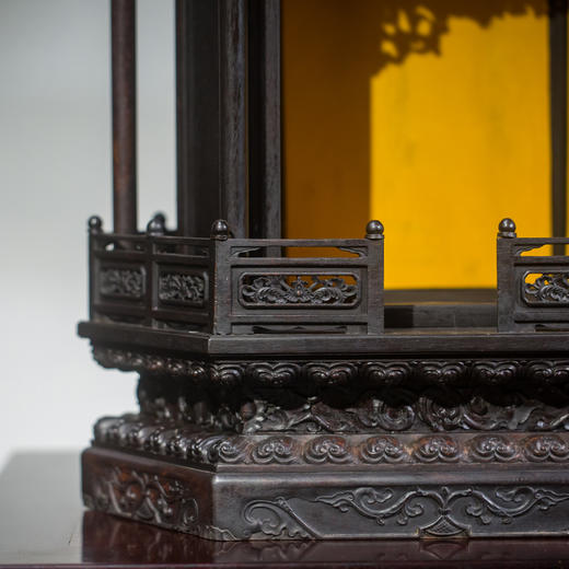 清 红木须弥座毗卢顶五福捧寿六角佛龛 商品图2