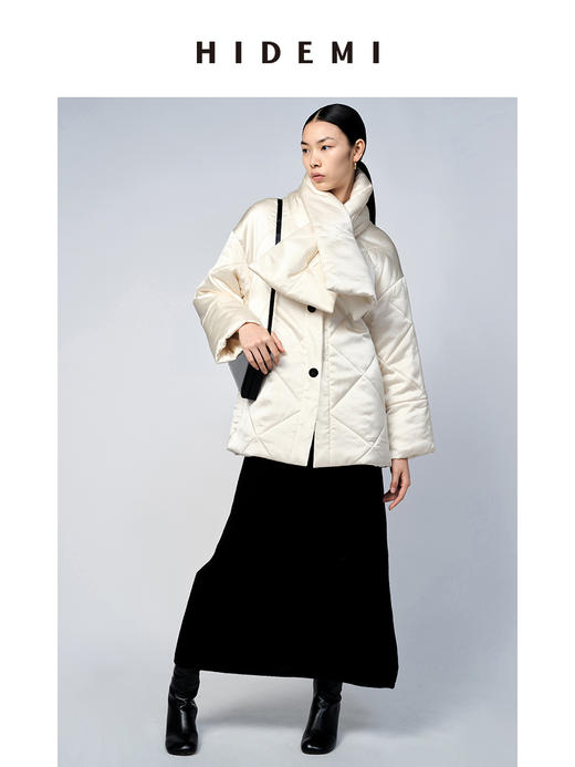 HIDEMI 醋酸系列可拆卸围脖简约设计感菱格棉服大衣 奶昔白/黑色 商品图5