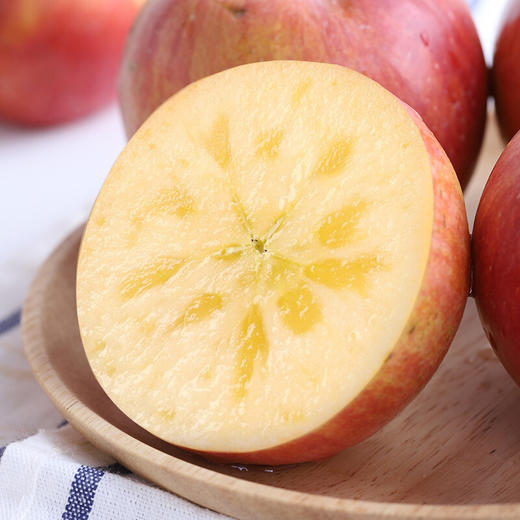 【会员9.5/斤】新疆冰糖心阿克苏苹果 商品图1