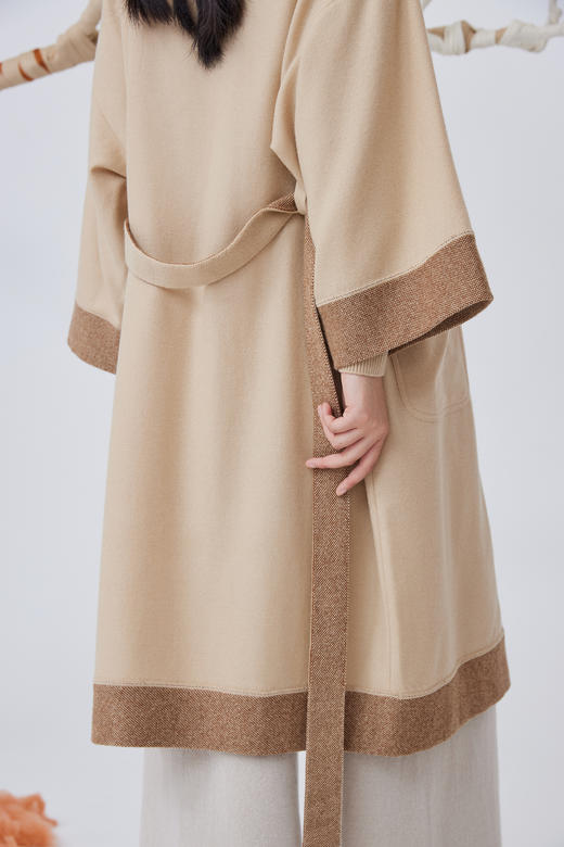 青果领落肩袖睡袍  SJN18W305A 商品图2