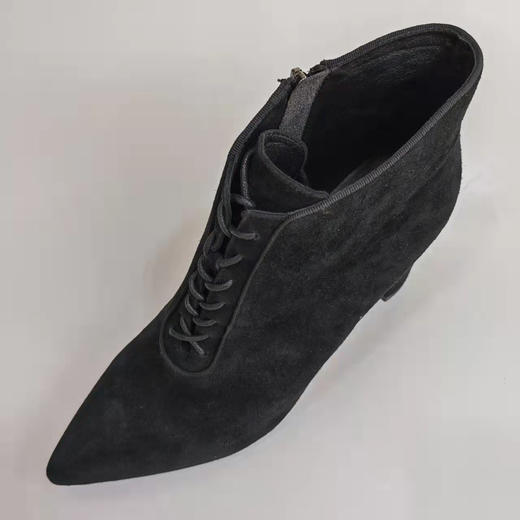 LFGJ 6604 时尚粗跟短靴女绒面拼接百搭尖头高跟鞋 商品图3