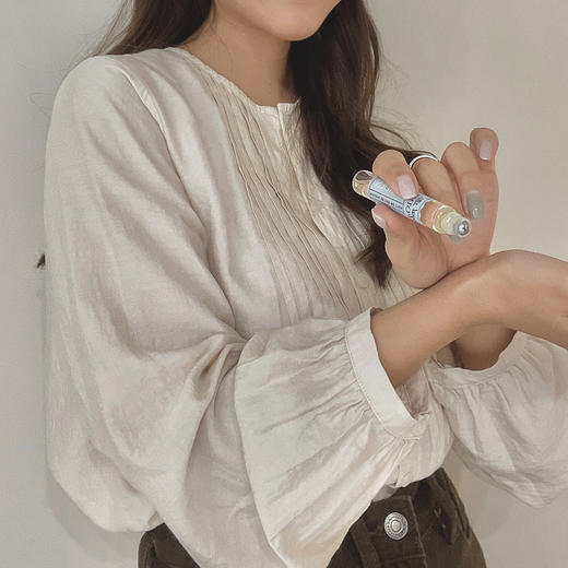 【3天左右发】贝嫂力荐的泊诗蔻滚珠香水，无街香无low香很高级，小众独特不易撞香！英国皇室御用品牌，高颜值每支10ml，随身携带超方便！不刺激放心涂手腕耳后，留香可达4~5个小时！7款香型可选 商品图1