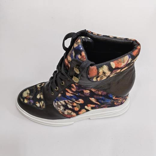 LFGJ 5413 百搭增高厚底韩版秋冬高帮鞋短靴 商品图1