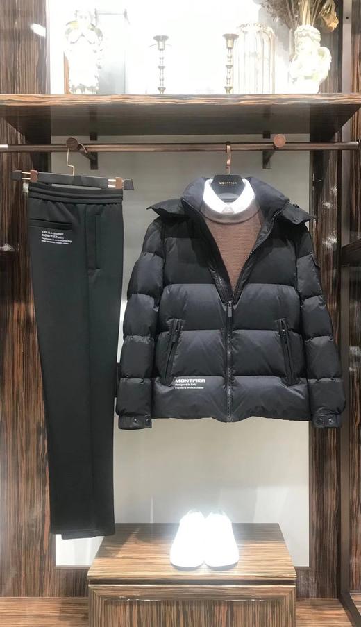 4F蒙帝菲尔鹅绒服 商品图0