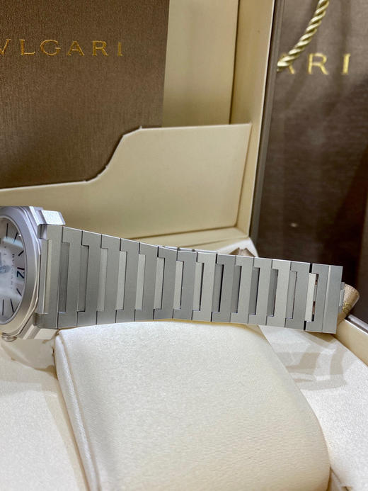 宝格丽Octo Finissimo是OCTO系列 商品图10