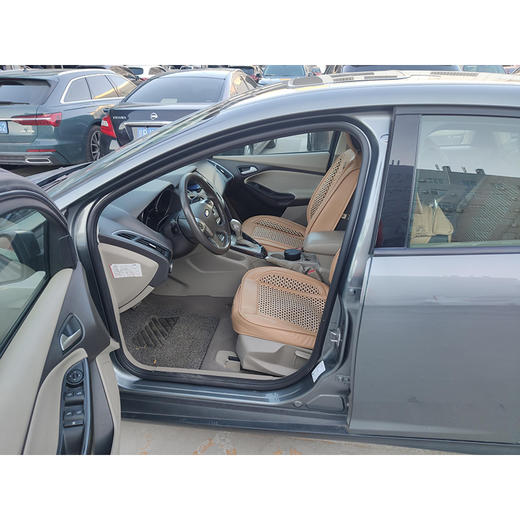 福特 福克斯 三厢 1.6L 自动风尚型 【长租-北京】 商品图8