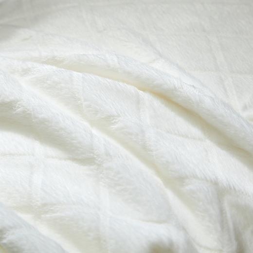 富安娜怡养玻尿酸护颈乳胶枕 商品图4