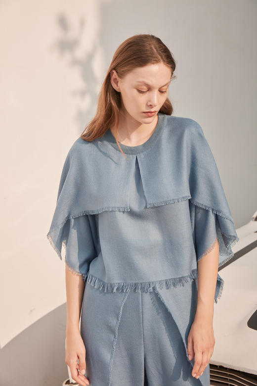 四季之衣 | 精纺羊绒圆领斗篷式女上衣 SJF18W320A 商品图1