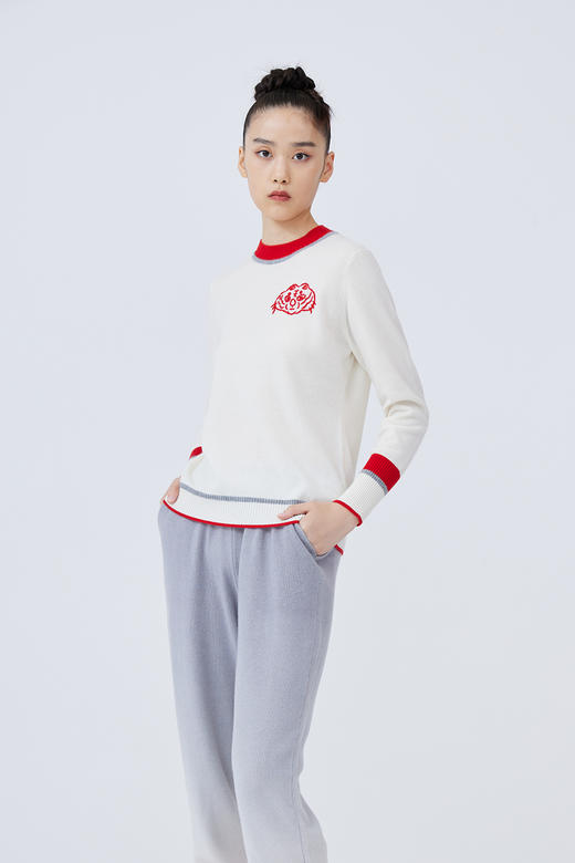  小圆领手工绣花羊绒女套衫 SJF93W174A 商品图0