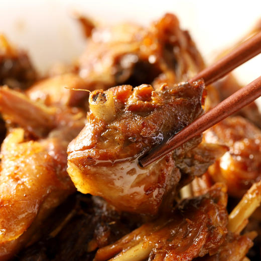 【肉食精选】厦门•正番姜母鸭 宫廷御膳 厦门特产 鲜活番鸭现杀现做 chun高粱烹饪 传统手工砂锅烹制 无防腐剂 肉质鲜嫩 真空包装 加热即食 商品图0