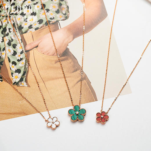 勿忘我系列18K金钻石玉髓项链大中迷你版项链 KN297402/KN296902/KN297302 商品图9