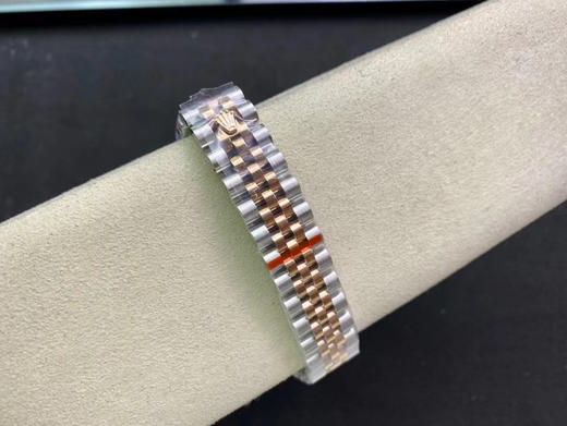 WF新力作《劳力士Rolex女款蚝式日志型腕表》31mm1：原装开模，表壳直径保持与原装一致31毫米。采用904L不锈钢来锻造不锈钢腕表表壳，具备高抗腐蚀性 商品图9