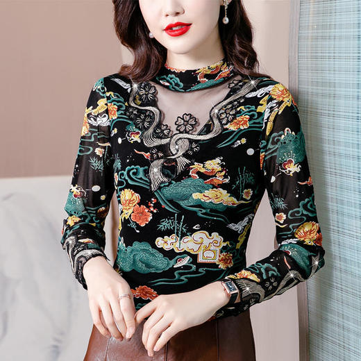 MZ 117019镶钻半高领秋冬网纱拼接打底衫 商品图1