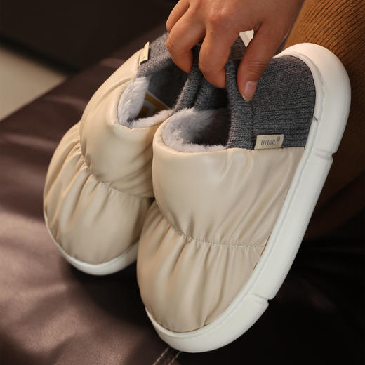 儿童款成人款可选！两穿丑萌面包鞋~软乎乎的可以穿出门  而且防水，脏了擦一下就行 后跟可以踩下去当拖鞋 不硌脚 商品图0