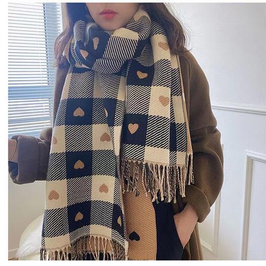 爱心格子围巾女秋冬新款韩版仿羊绒披肩网红ins百搭冬季保暖围脖 商品图1