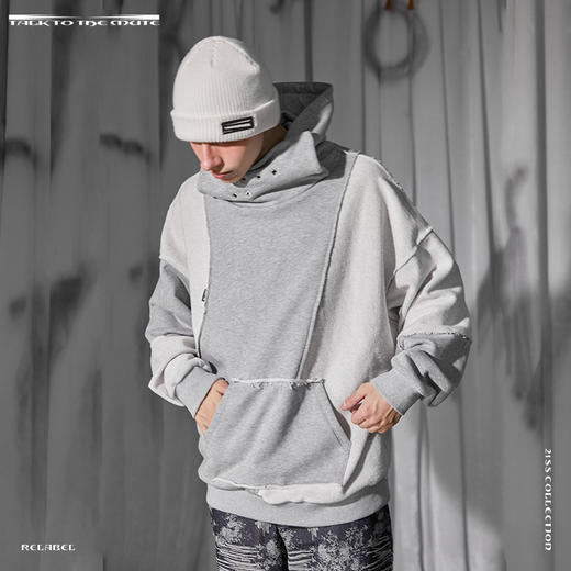 RELABEL 21SS 灰色正反裁片破缝拼接可拆卸面罩卫衣 商品图1