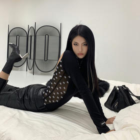 NEWA PROJECT 原创设计心机高领露背外穿内搭打底字母长袖上衣女