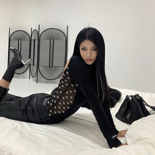 NEWA PROJECT 原创设计心机高领露背外穿内搭打底字母长袖上衣女 商品图0