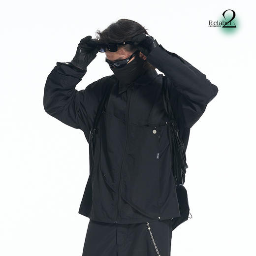 RELABEL 21AW黑色几何切割深蓝撞色线多层次铆钉宽松梭织夹克外套 商品图2