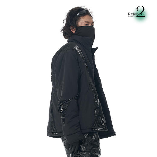 RELABEL 21AW 3M新雪丽认证黑色梭织拼接高密未来感明线打褶棉服 商品图3