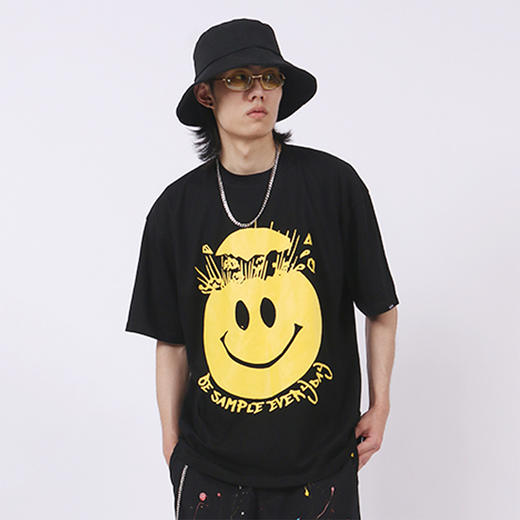 RELABEL20SS大张伟同款笑脸T恤大印花透气面料宽松休闲上衣T恤tee 商品图3