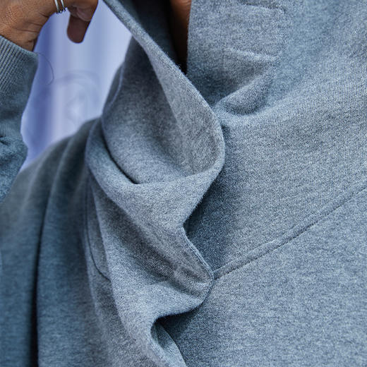 RELABEL 20AW 深灰色不规则磁石领口设计连帽口袋卫衣 商品图3