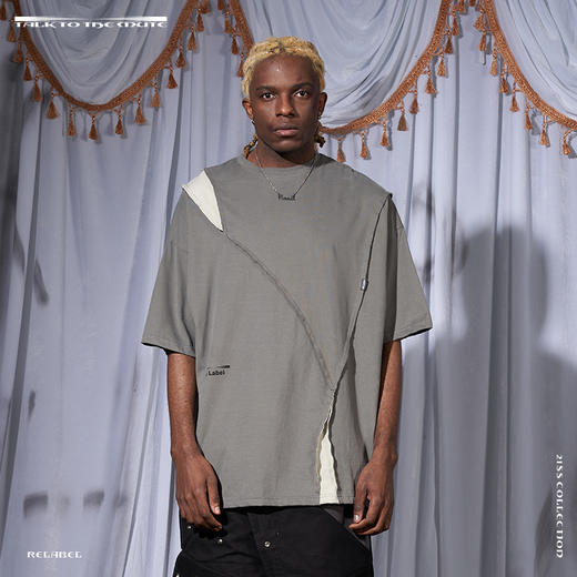 RELABEL 21SS 灰色破缝拼接立体裁边主题印花宽松短袖T恤 商品图0