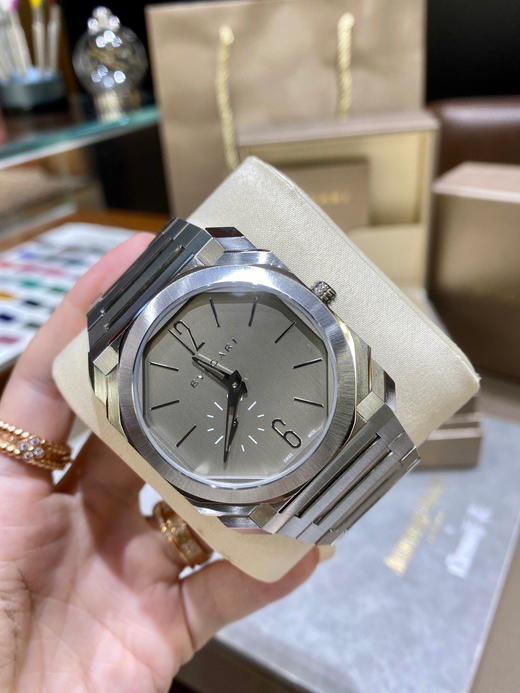 宝格丽Octo Finissimo是OCTO系列 商品图3