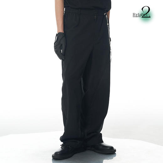 RELABEL 21AW 深灰撞色走线切割打褶黑色宽松休闲裤 商品图3