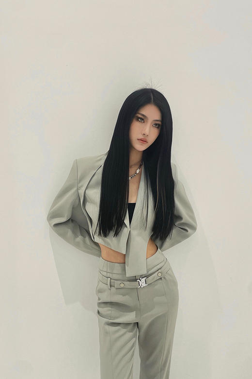 NEWA PROJECT 原创不规则心机小外套高腰直筒开叉直筒裤西装套装 商品图5