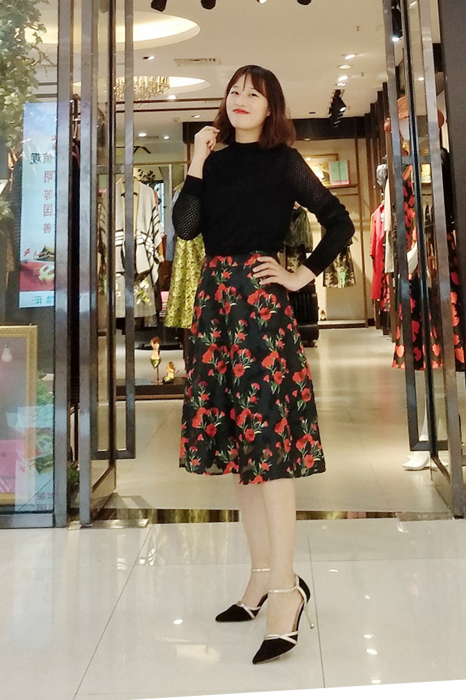 【伯妮斯茵】3B6772半身裙