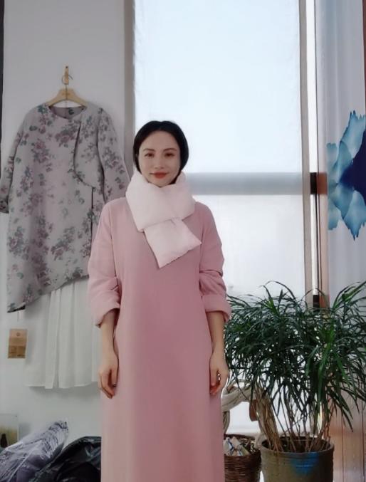 【线上专属】羽绒围巾（21811064） 商品图1