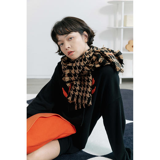 双成记 徽标千鸟格纹 羊毛大披肩 商品图3