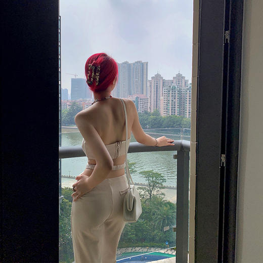 NEWA PROJECT2021秋冬新款原创设计辣妹裹胸直筒修身心机连衣裤女 商品图3