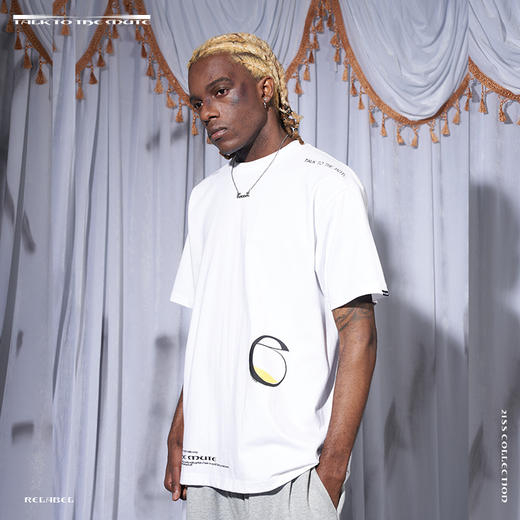 RELABEL 21SS  主题文字排版异色印花宽松短袖T恤 商品图2