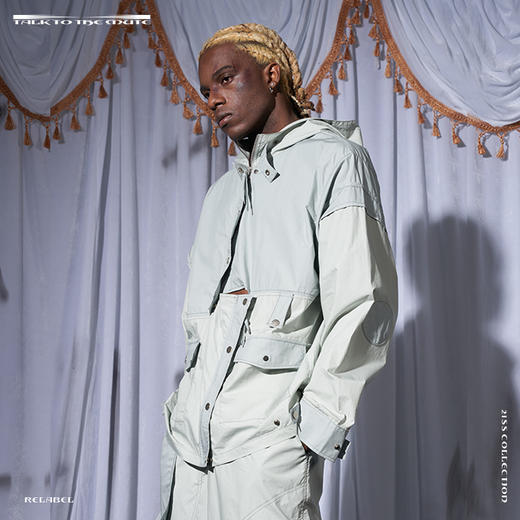 RELABEL 21SS层次拼接双门襟错位结构隐藏袋盖印花多穿法夹克外套 商品图0