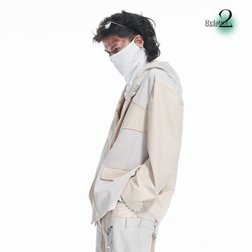 RELABEL21AW 浅卡其色梭织拼接可拆卸连帽多口袋不对称宽松西服 商品图2