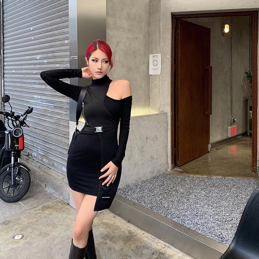 NEWA PROJECT2021秋冬新款 原创高领露肩长袖a字辣妹包臀连衣裙女 商品图0