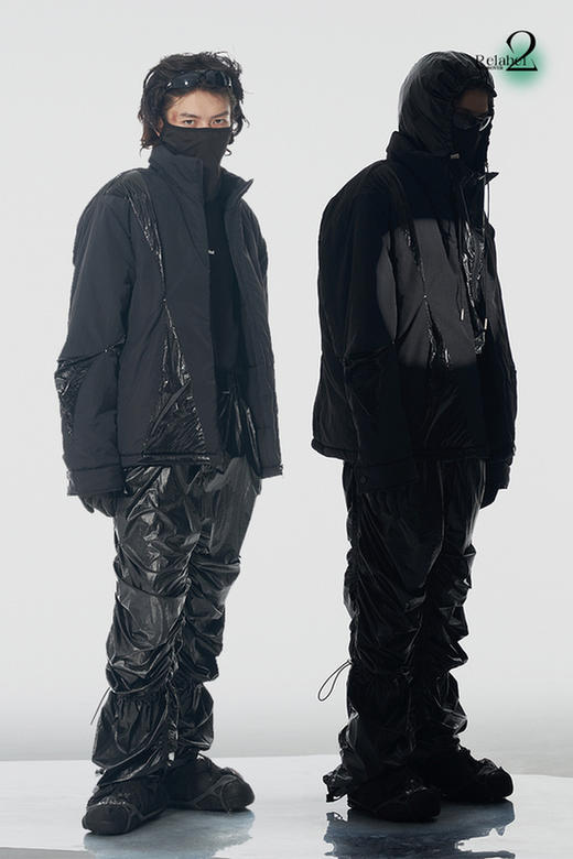 RELABEL 21AW 3M新雪丽认证黑色梭织拼接高密未来感明线打褶棉服 商品图5