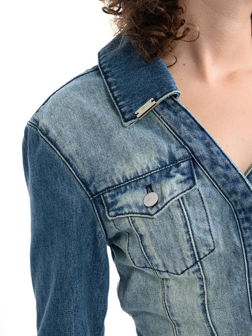 IFIK Off-shoulder Shirt重塑氛围感的露肩修身复古蓝牛仔衬衫 商品图3