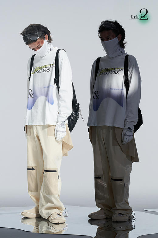 RELABEL 21AW字体概念几何图形不规则渐变撞色印花宽松长袖T恤 商品图5