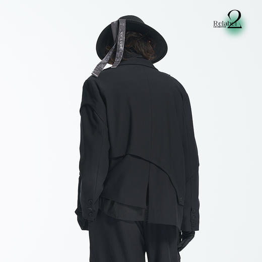 RELABEL 21AW 多层次错位立体裁片结构假两件休闲宽松西服 商品图3